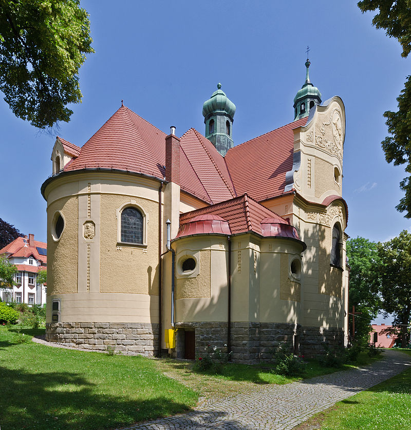 Kościół pw. Wniebowzięcia NMP z 1912 roku  Przewodnik po atrakcjach | Willa Polanica Villa Polanica