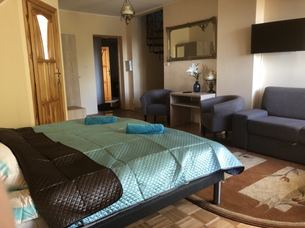 Villa Polanica – Pokój rodzinny wygodny pokój dla rodzin