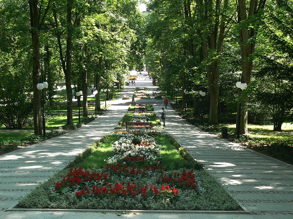 Trasa do źródełka w Polanicy Zdrój Przewodnik po atrakcjach | Willa Polanica Villa Polanica