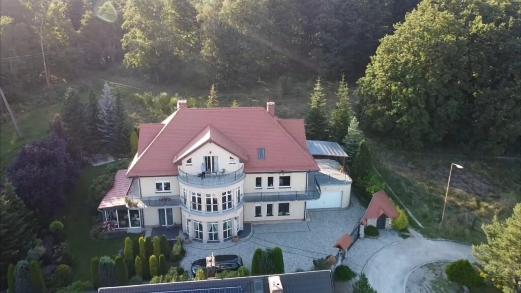 Widok na Villę i okolicę wzgórza Marii